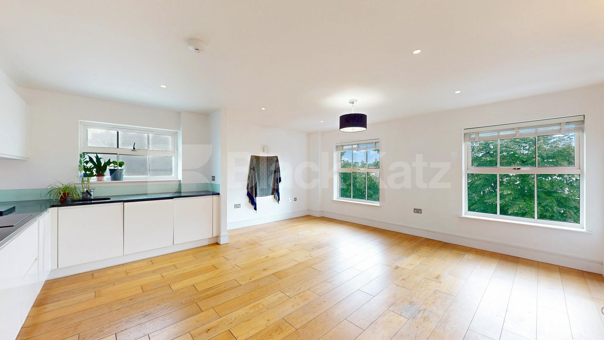 Spacious 3 bed 3 bath apartment set in a beautiful location  Adelaide Road, Primrose Hill / Chalk Farm